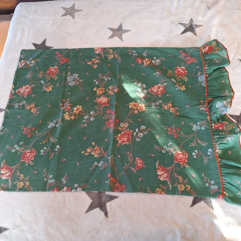Vintage Cannon King Green Floral Ruffled Pillow Case Cotton Fresh Cottagecore
